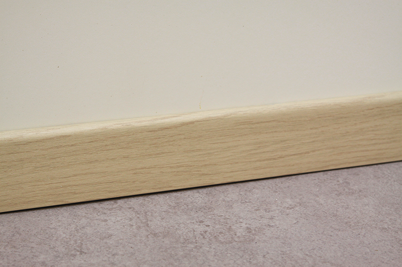 31W7016 Husky Ferrara Oak PVC Skirting 70mm x 15mm